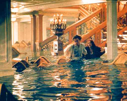 Leonardo di Caprio and Kate Winslett - Titanic flooding
