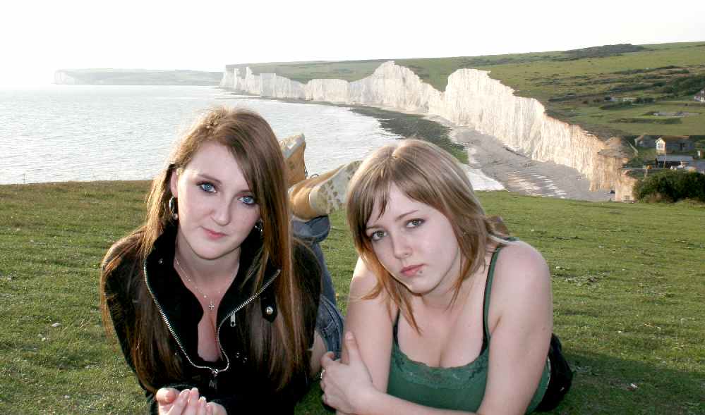 Hana and Christina, Birling Gap and the Seven Sisters