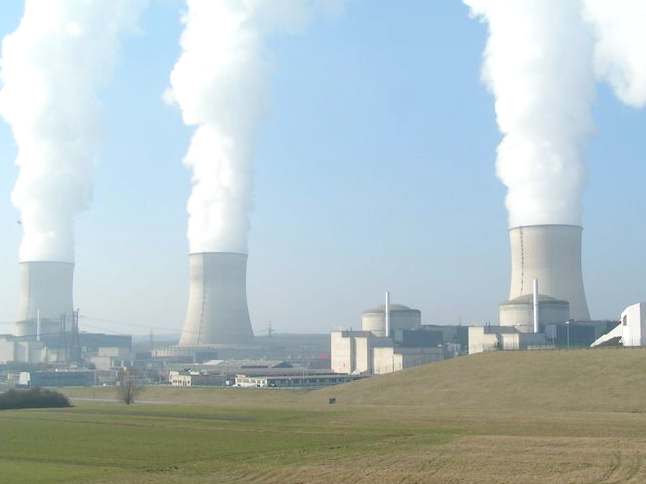 Nuclear power plants cooling towers