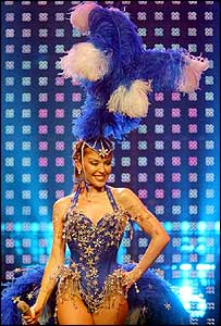 Kylie Minogue feather headress
