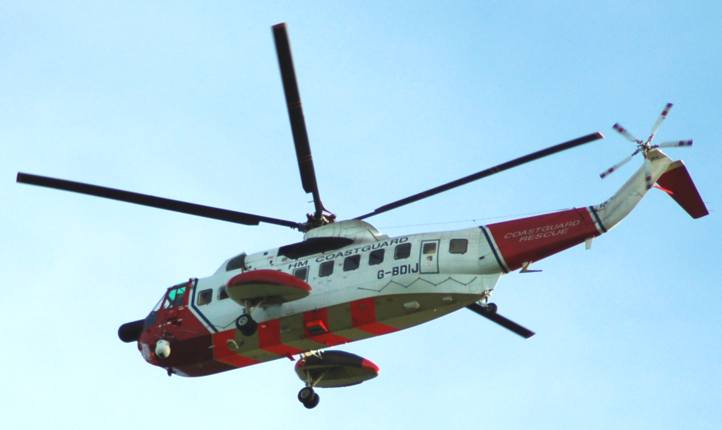 Se King HM coastguard helicopter