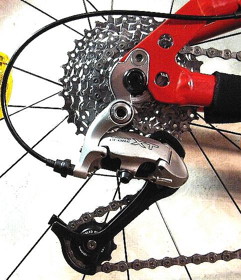 Shimano derailleur XT rear sprocket changer