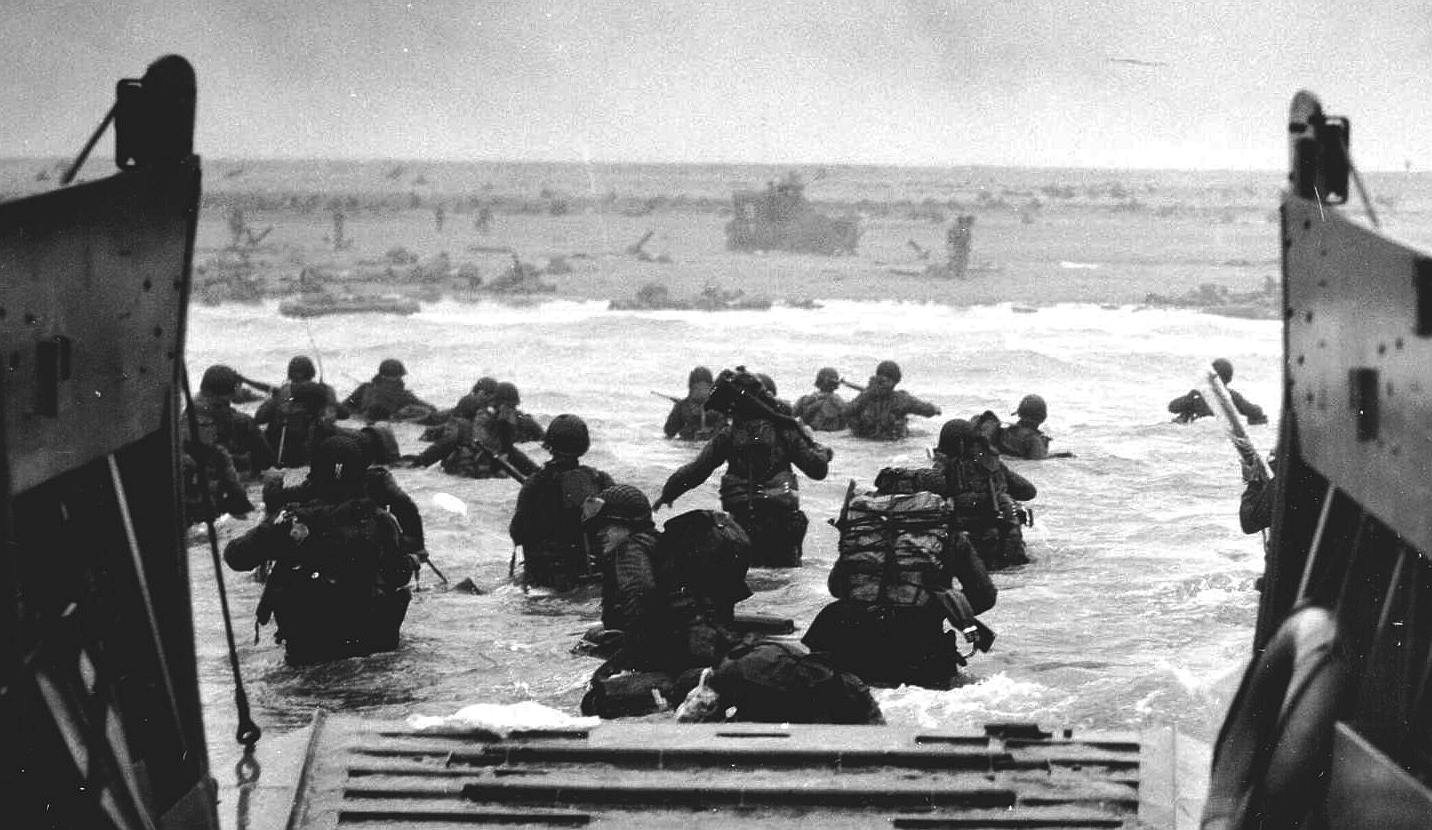 Omaha beach landing craft troops 6th June 1944, operation neptune