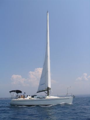Omer wing sail on Maya port side